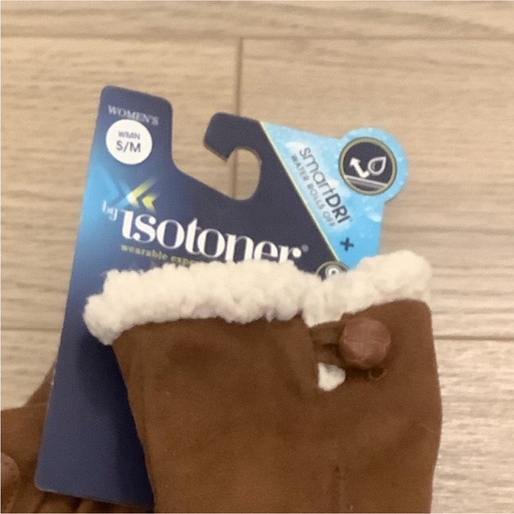 NWT Isotoner cognac women’s smart dri gloves❤️❤️❤️❤️ - Picture 6 of 6